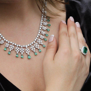 Grapevine Necklace Emerald Green