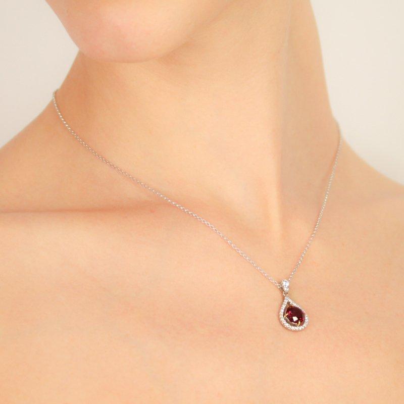 Vintage Round Pendant Ruby