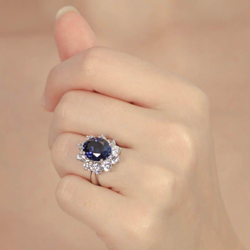 Sapphire of Fire White Gold