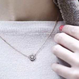 Flora Pendant