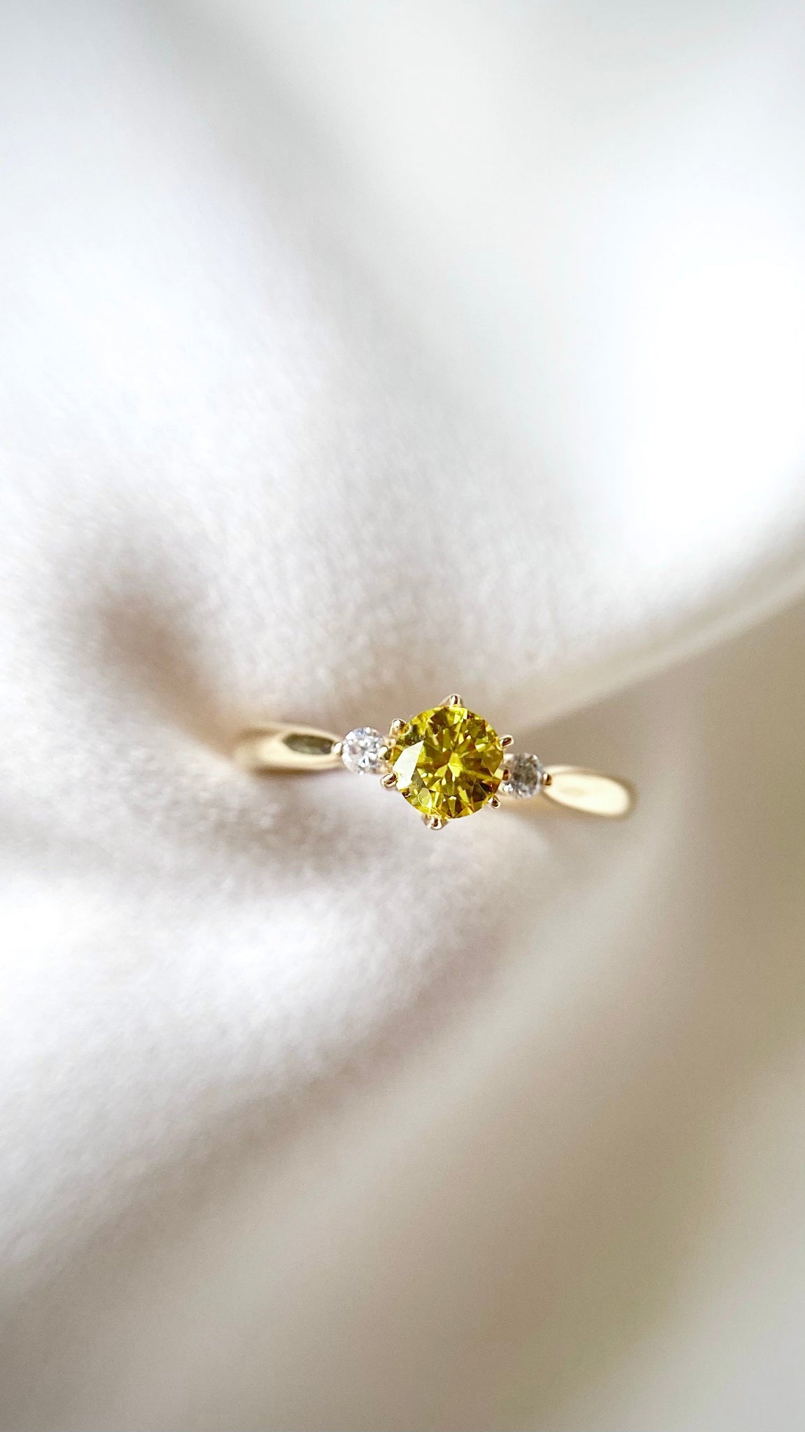 Adina Ring 0.40ct Fancy Yellow 18K Yellow Gold